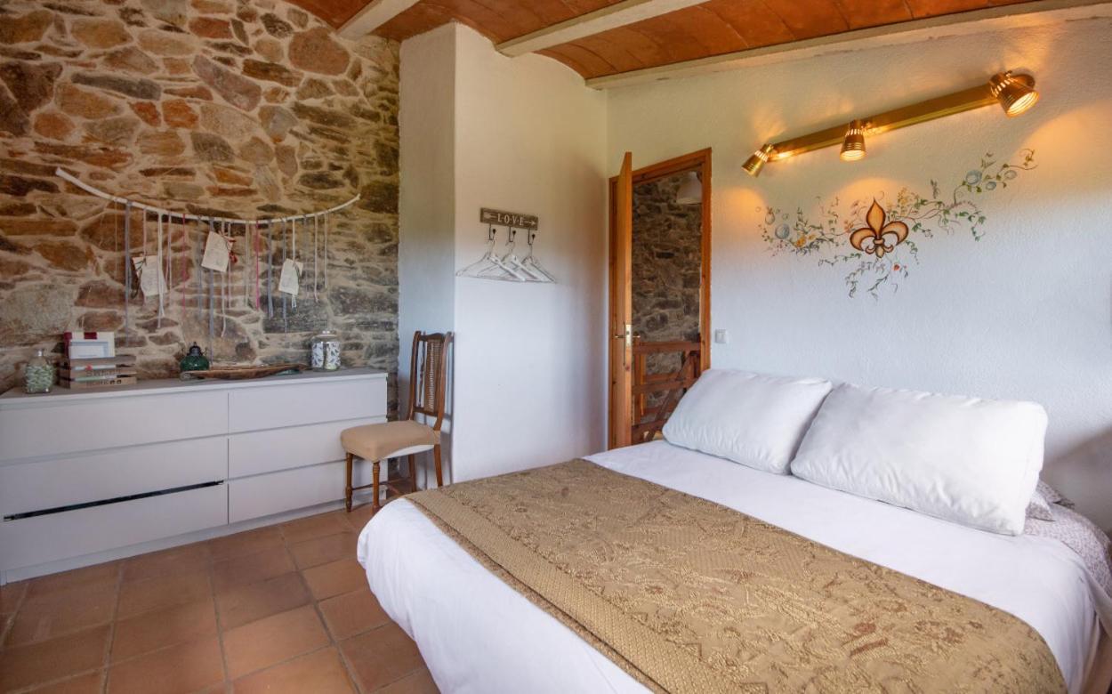 Apartamento Duplex Rural Con Chimenea Y Vistas Panoramicas Desde La Cama Sant Marti Sacalm Exterior photo